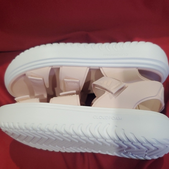 Adidas Slyn Pink Platform Sandals with Adjustable Straps - Picture 4 of 9